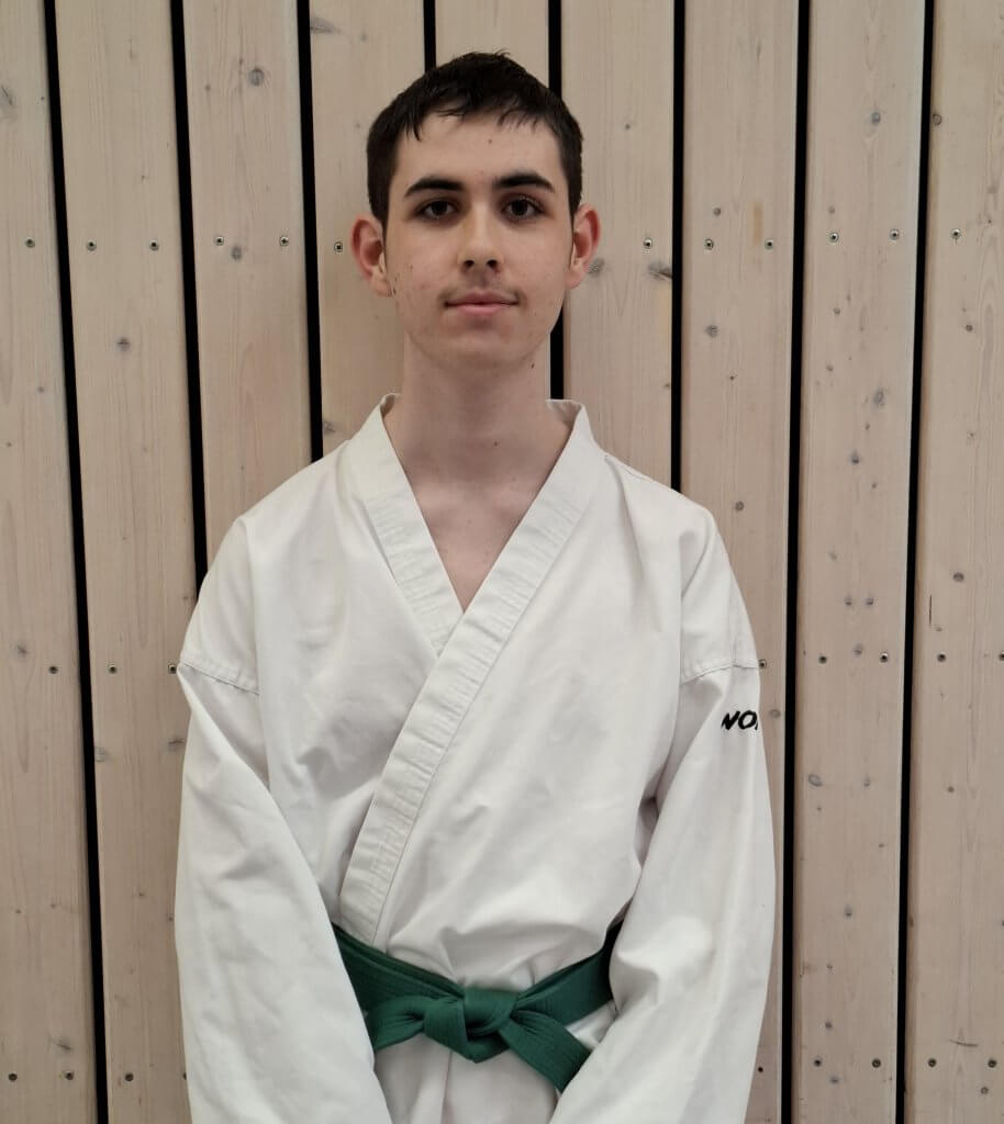 Jonas Schaefer 914x1024